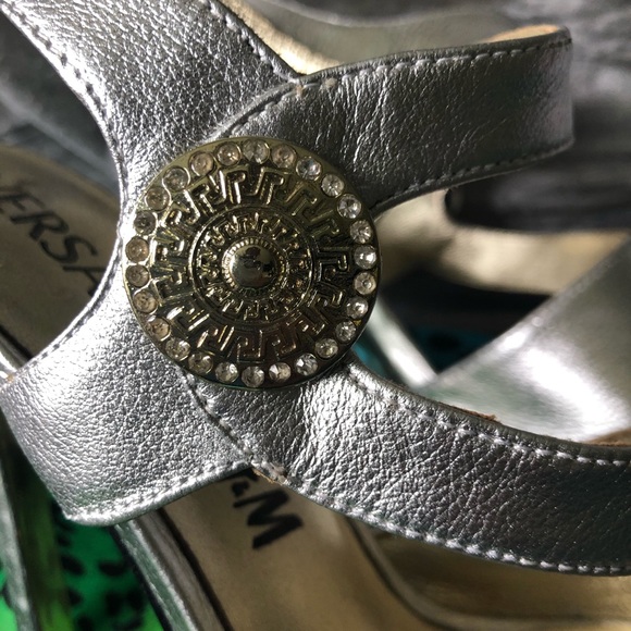 Versace for H & M silver heels size 9 - Picture 3 of 6